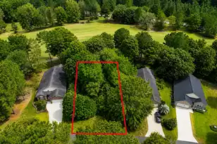 822 Bentwood Cir, Manning, SC 29102 - Photo 1