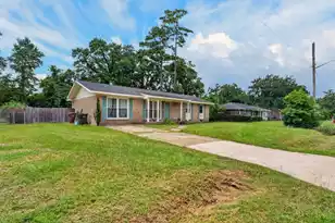 252 High Hill Dr, Moncks Corner, SC 29461 - Photo 3