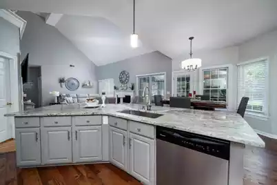 3207 Heathland Way, Mount Pleasant, SC 29466 - Photo 11