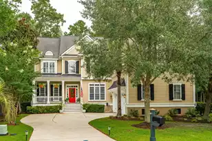 1527 Capel St, Mount Pleasant, SC 29466 - Photo 5