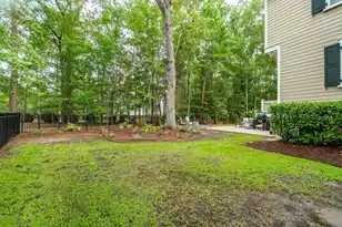 1527 Capel St, Mount Pleasant, SC 29466 - Photo 81