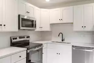 5807 Robinhood Dr, Hanahan, SC 29410 - Photo 5