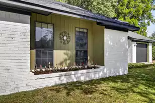 410 Fox Hunt Rd, Goose Creek, SC 29445 - Photo 5