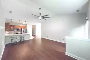 102 Manning Ct, Summerville, SC 29485 - Photo 3