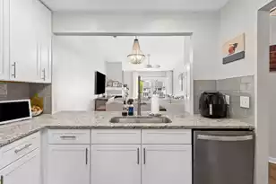 850 Ilex Ct, Mount Pleasant, SC 29464 - Photo 5