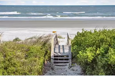 911 Arctic Avenue E, Folly Beach, SC 29439 - Photo 29