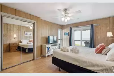 911 Arctic Avenue E, Folly Beach, SC 29439 - Photo 17