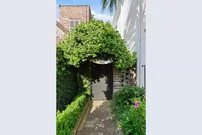 15 Prices Alley, Charleston, SC 29401 - Photo 27