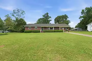 135 Sandy Dr, Moncks Corner, SC 29461 - Photo 1