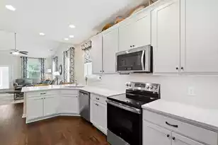 211 Blue Bonnet St, Summerville, SC 29483 - Photo 5