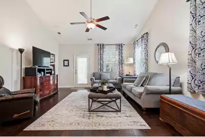211 Blue Bonnet Street, Summerville, SC 29483 - Photo 11