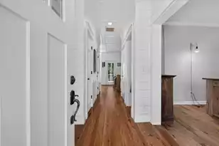 2827 Tradewind Dr, Mount Pleasant, SC 29466 - Photo 5