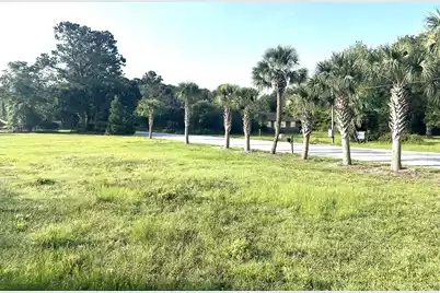 1096 Beehive Road, Mount Pleasant, SC 29429 - Photo 3