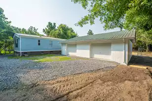 2155 Poinsettia Ave, Summerville, SC 29486 - Photo 33