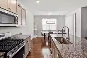 425 Ribbon Rd, Summerville, SC 29483 - Photo 9