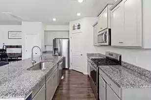 425 Ribbon Rd, Summerville, SC 29483 - Photo 7