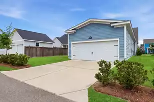 601 Blueway Ave, Summerville, SC 29486 - Photo 33