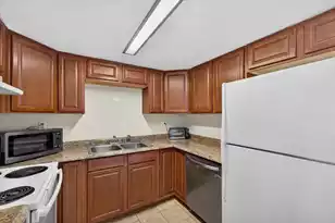 14 Lockwood Dr #10I, Charleston, SC 29401 - Photo 15