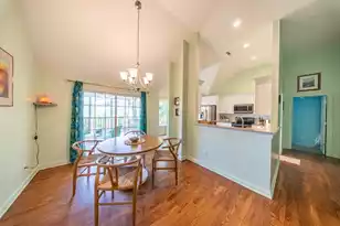 359 Kingston Ln, Mount Pleasant, SC 29464 - Photo 5