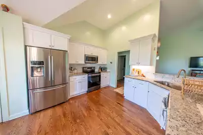359 Kingston Lane, Mount Pleasant, SC 29464 - Photo 9