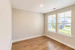 111 Crimson St, Summerville, SC 29486 - Photo 3