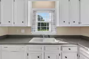 719 Williamson Dr, Mount Pleasant, SC 29464 - Photo 7