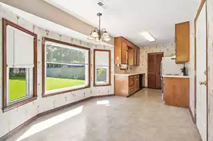 617 Longleaf Rd, Summerville, SC 29486 - Photo 7