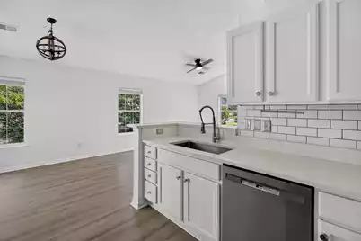2412 Stingray Boulevard, North Charleston, SC 29406 - Photo 5