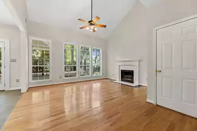 326 Mossy Oak Way, Mount Pleasant, SC 29464 - Photo 9
