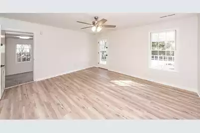 146 Highland Avenue, Summerville, SC 29486 - Photo 3