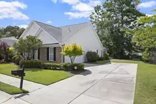 135 Brutus Ln, Summerville, SC 29485 - Photo 5