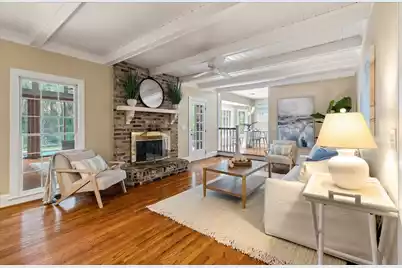 975 Harbortowne Road, Charleston, SC 29412 - Photo 17