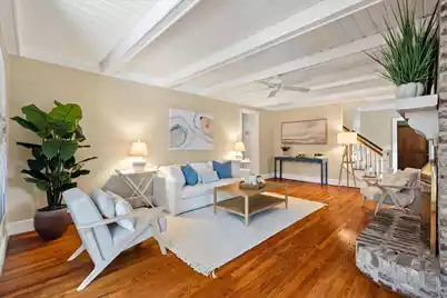 975 Harbortowne Road, Charleston, SC 29412 - Photo 5