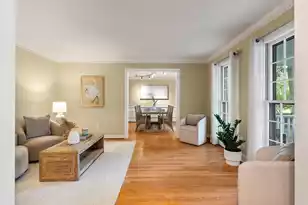 975 Harbortowne Rd, Charleston, SC 29412 - Photo 9