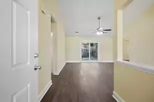 9010 Blitzen Ct, North Charleston, SC 29406 - Photo 7
