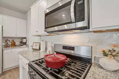 200 Watersglen Drive, Summerville, SC 29486 - Photo 17