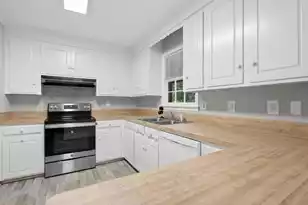 411 Forest Cir, Summerville, SC 29483 - Photo 11