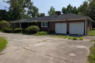 1235 Hamlin Rd, Mount Pleasant, SC 29466 - Photo 3