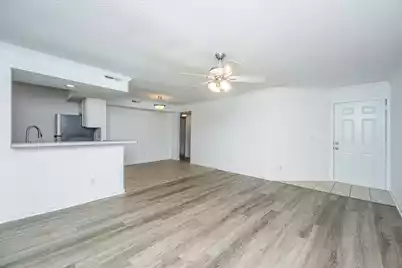 1835 Villa Maison #D, Mount Pleasant, SC 29464 - Photo 3
