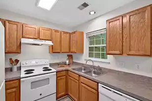 303 Tree Branch Cir, Summerville, SC 29483 - Photo 7