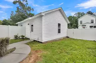 1063 Ashley Garden Blvd, Charleston, SC 29414 - Photo 29