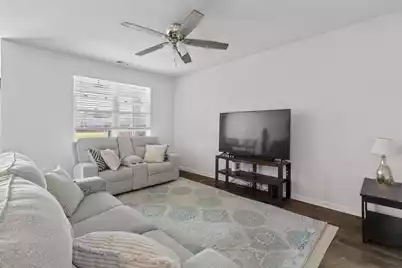 128 Akeley Lane, Summerville, SC 29483 - Photo 5