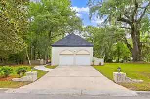 111 Seven Oaks Ln, Summerville, SC 29485 - Photo 5