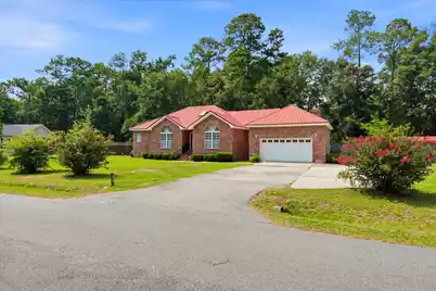 326 Locust Street, Walterboro, SC 29488 - Photo 3