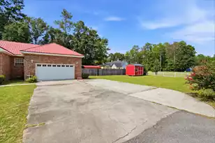 326 Locust St, Walterboro, SC 29488 - Photo 43