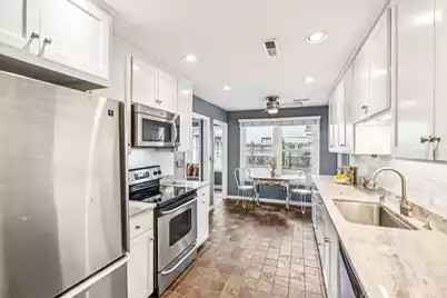 666 Poaug Lane, Mount Pleasant, SC 29464 - Photo 3