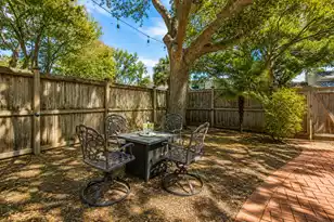 666 Poaug Ln, Mount Pleasant, SC 29464 - Photo 23