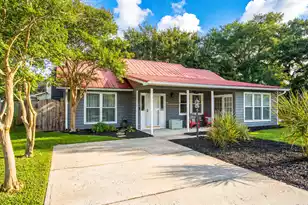 666 Poaug Ln, Mount Pleasant, SC 29464 - Photo 31