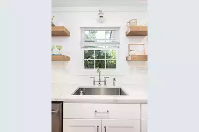 1507 Village Square, Mount Pleasant, SC 29464 - Photo 11