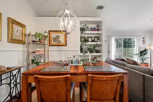 573 Antebellum Ln, Mount Pleasant, SC 29464 - Photo 11